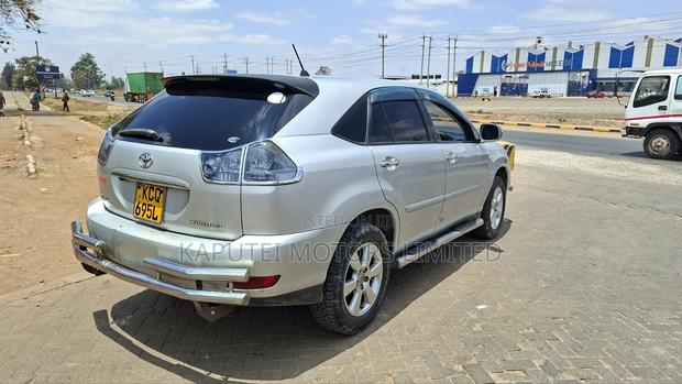 Toyota Harrier 2011 Silver