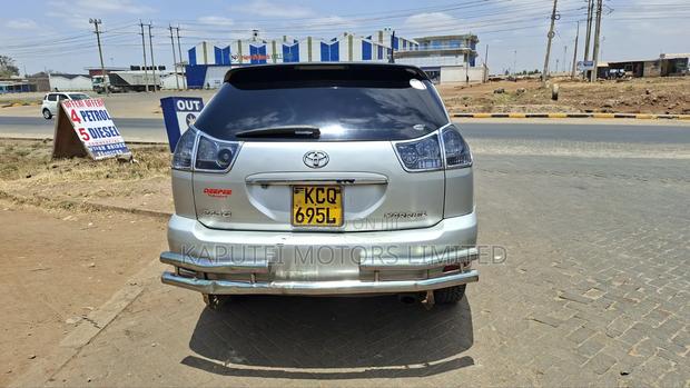 Toyota Harrier 2011 Silver