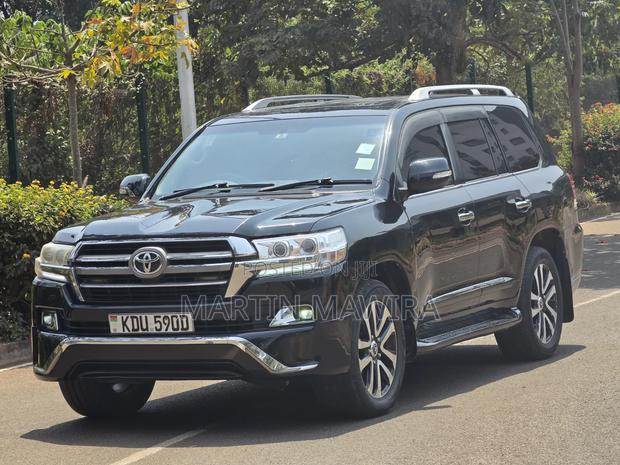 Toyota Land Cruiser Prado 2011 Black