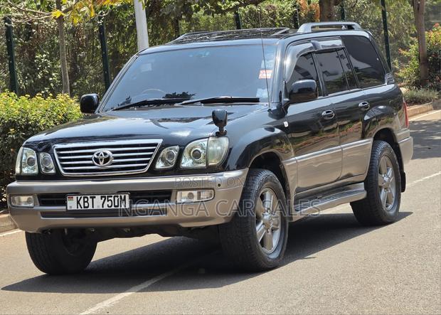 Toyota Land Cruiser 2005 Black
