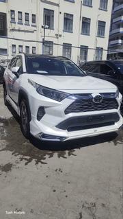 Toyota RAV4 2019 Pearl for sale
