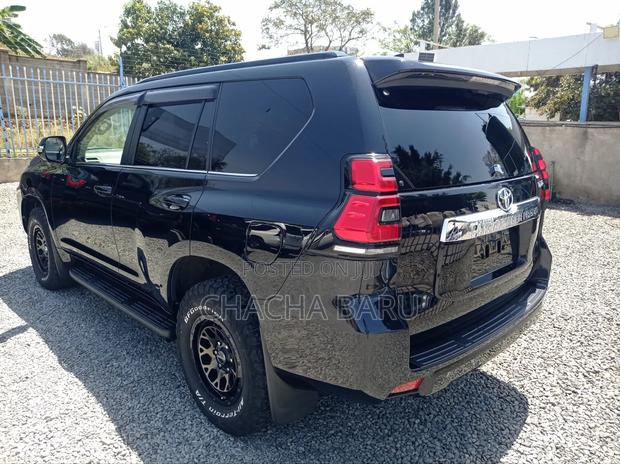 Toyota Land Cruiser Prado 2019 Black