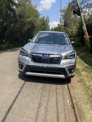 Subaru Forester 2.5i Premium AWD 2018 Gray for sale