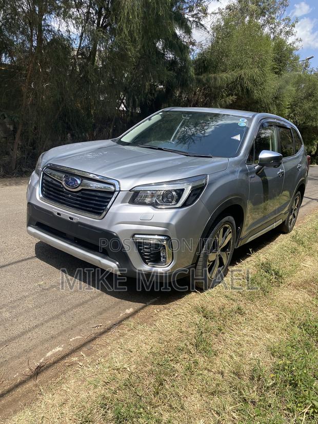 Subaru Forester 2.5i Premium AWD 2018 Gray
