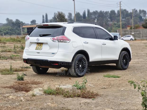 Nissan X-Trail 2.0 Petrol FWD 2014 White
