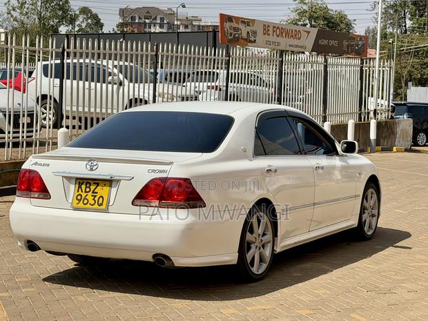 Toyota Crown 2007 Pearl