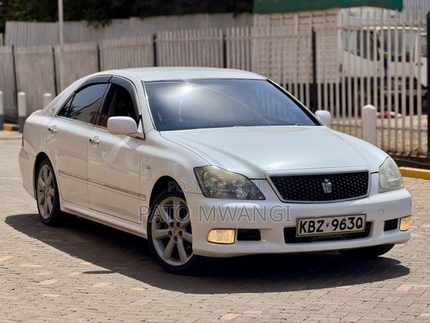 Toyota Crown 2007 Pearl