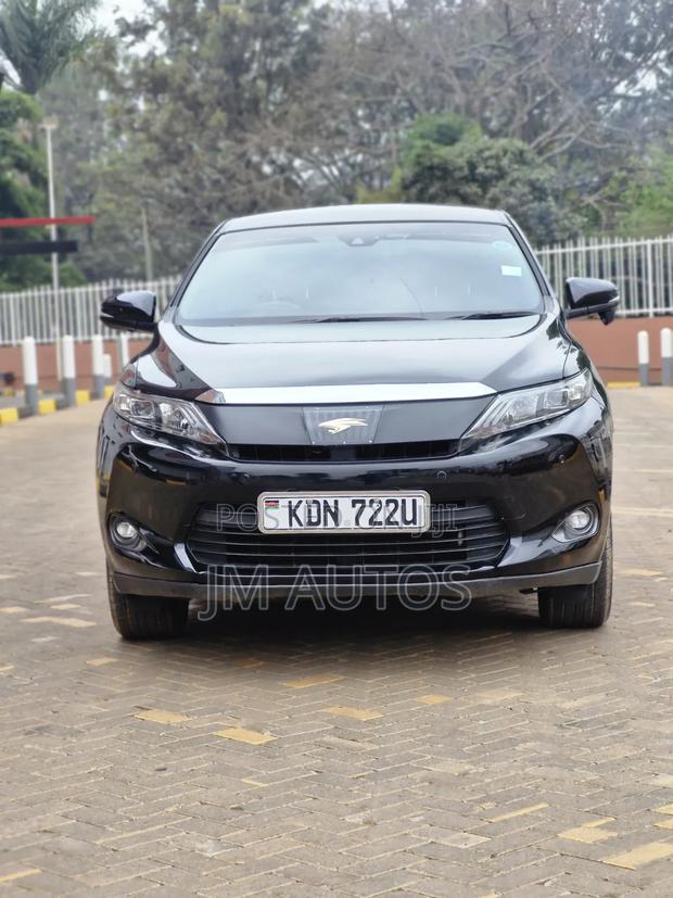 Toyota Harrier 2.0 4WD 2016 Black