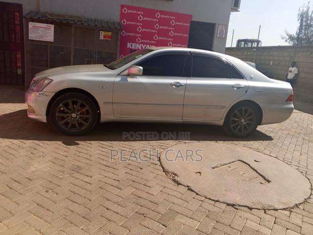 Toyota Crown 2007 Silver