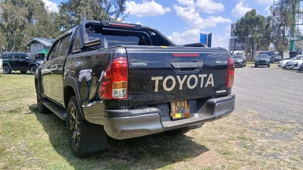 Toyota Hilux 2.4 Diesel 2020 Black