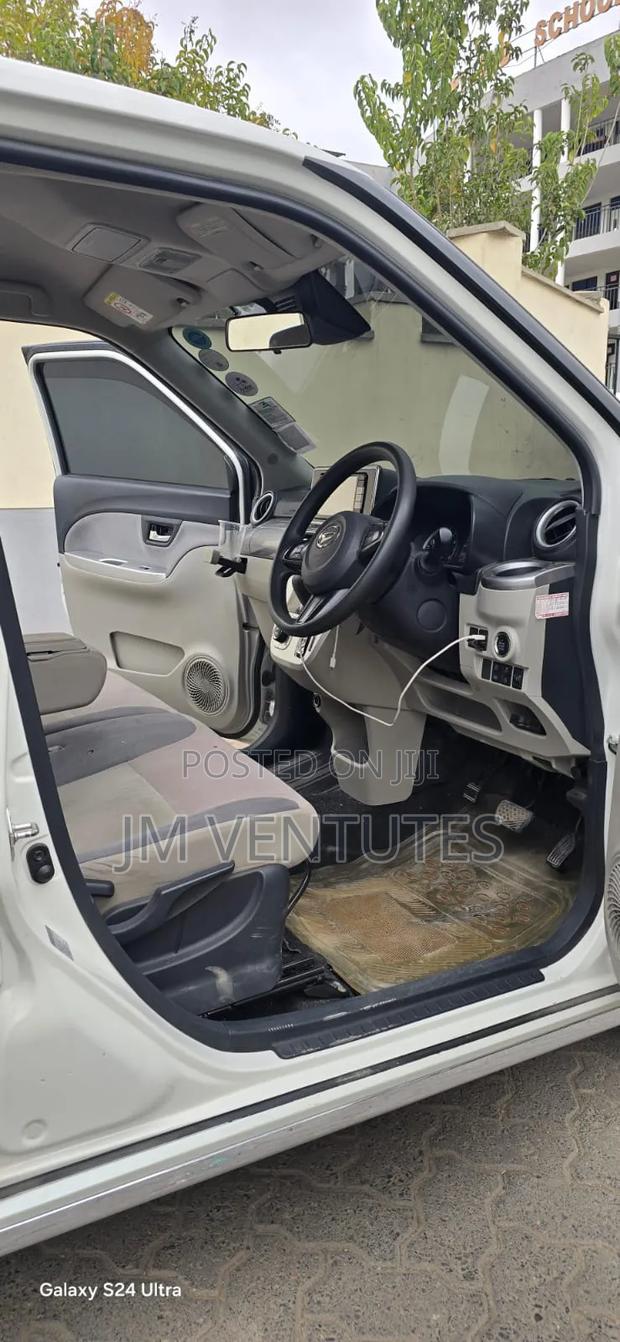 Daihatsu Cast 2018 White