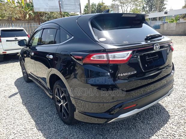 Toyota Harrier 2.0 2019 Black