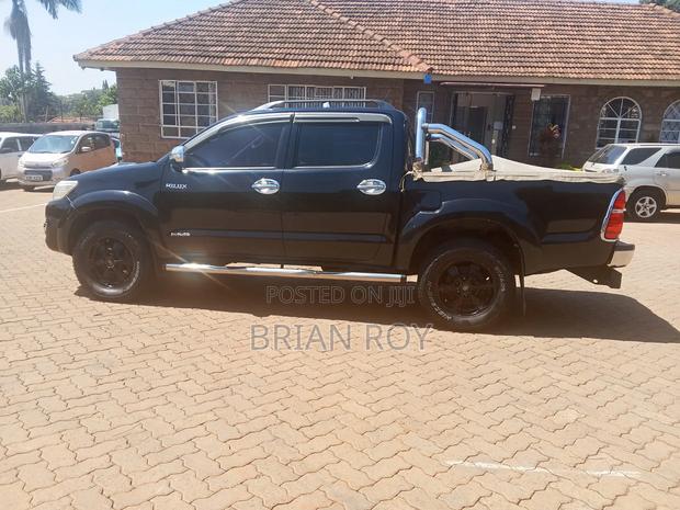 Toyota Hilux 3.0 D-4D 4x4 2015 Black