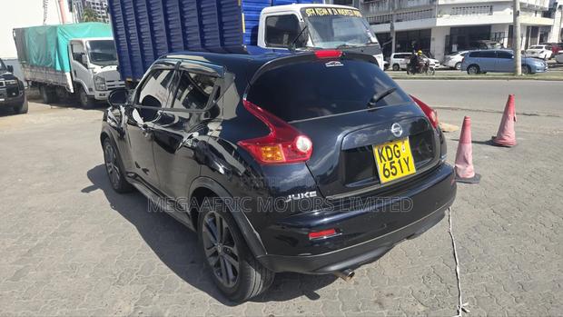 Nissan Juke S 4dr Hatchback AWD (1.6L 4cyl Turbo CVT) 2015 Black