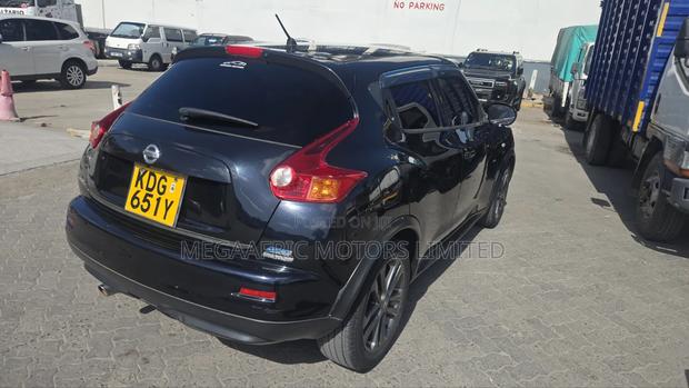 Nissan Juke S 4dr Hatchback AWD (1.6L 4cyl Turbo CVT) 2015 Black