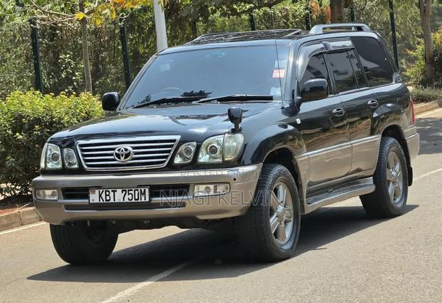 Toyota Land Cruiser Cygnus 4.7 2005 Black