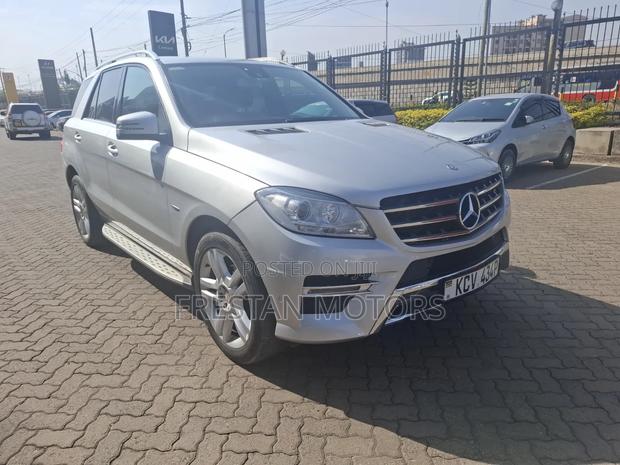 Mercedes-Benz M Class 2012 Silver