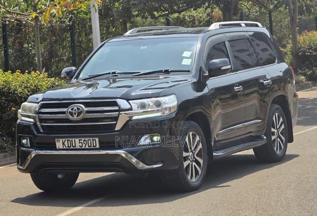 Toyota Land Cruiser 4.6 V8 ZX 2011 Black