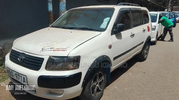 Toyota Succeed 2004 White