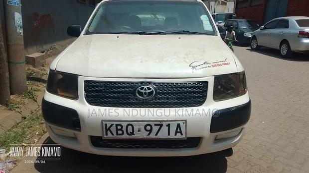 Toyota Succeed 2004 White