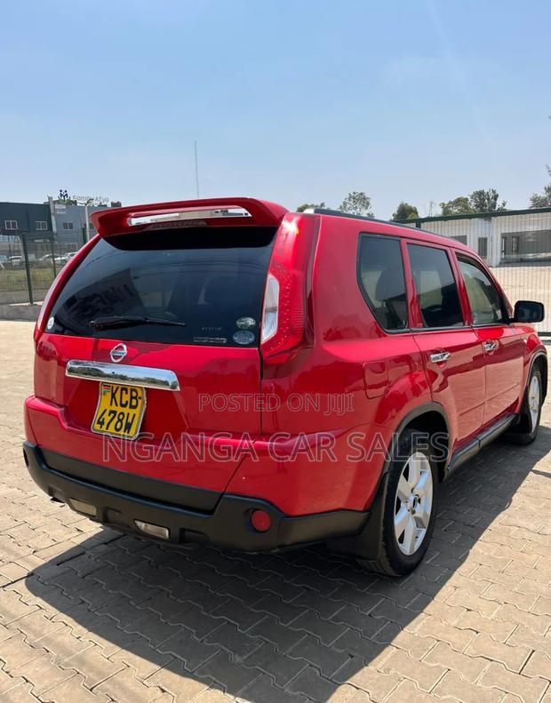 Nissan X-Trail 2008 Red