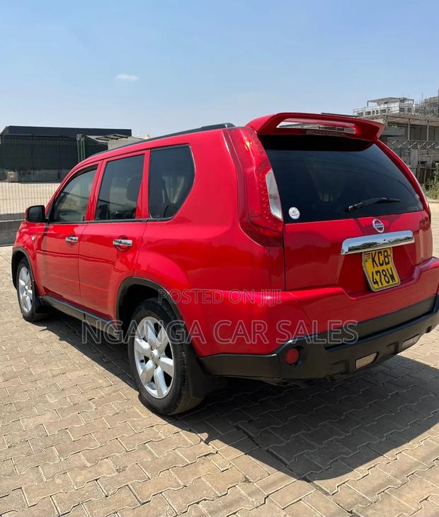 Nissan X-Trail 2008 Red