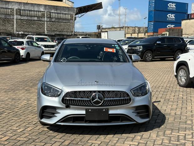 Mercedes-Benz E200 2021 Ivory
