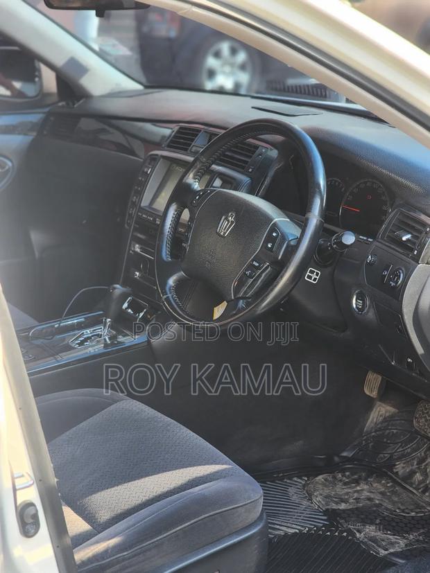 Toyota Crown 2007 Pearl