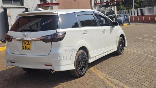 Toyota Wish 2015 White