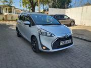 Toyota Sienta 1.5 Hybrid FWD 2018 Silver for sale