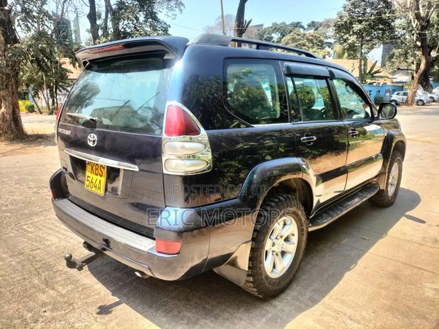 Toyota Land Cruiser Prado 2006 Blue