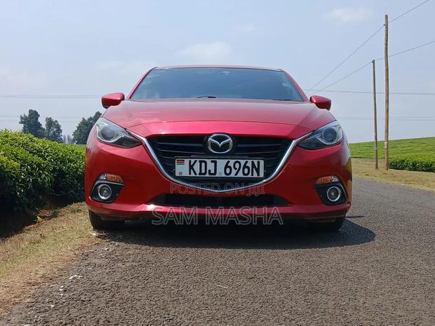 Mazda Axela 2015 Red
