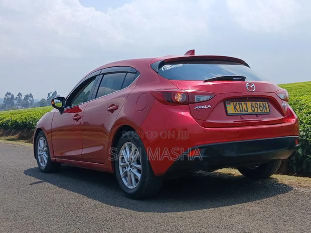Mazda Axela 2015 Red