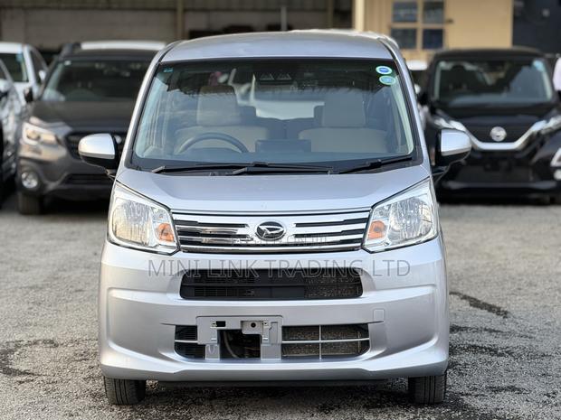 Daihatsu Move 2021 Silver