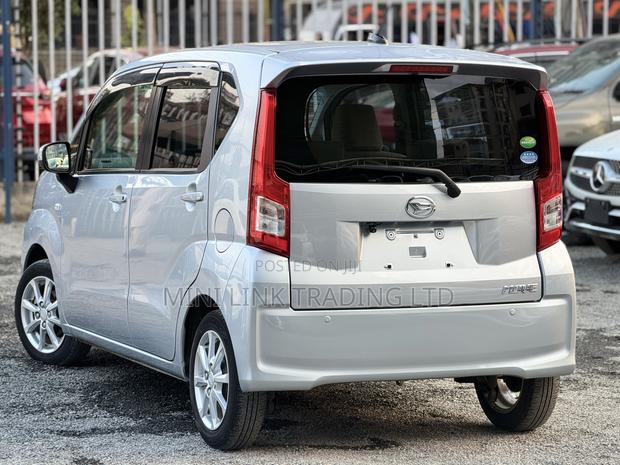 Daihatsu Move 2021 Silver