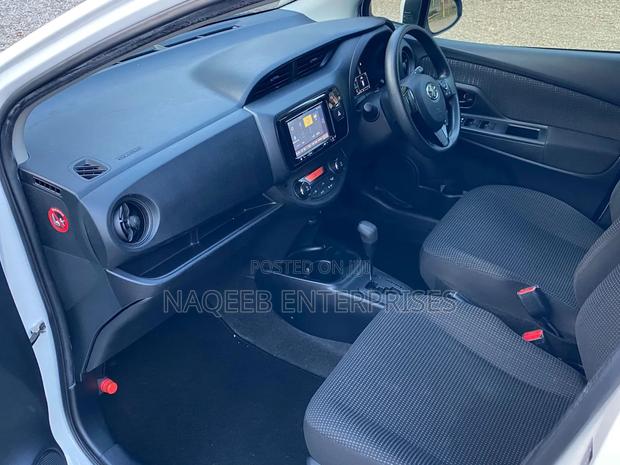 Toyota Vitz 1.5 FWD Hybrid 5dr 2019 White