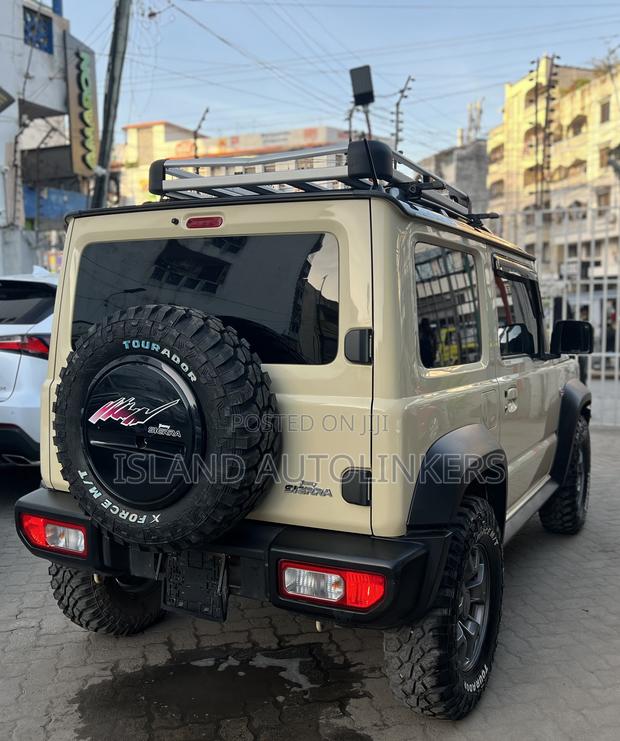 Suzuki Jimny 2018 Beige