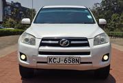 Toyota RAV4 2009 White for sale