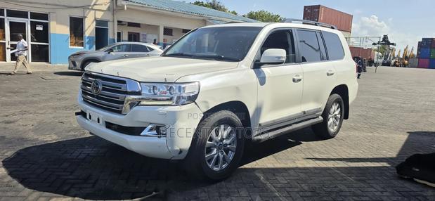 Toyota Land Cruiser 4.5 V8 TD 2020 White
