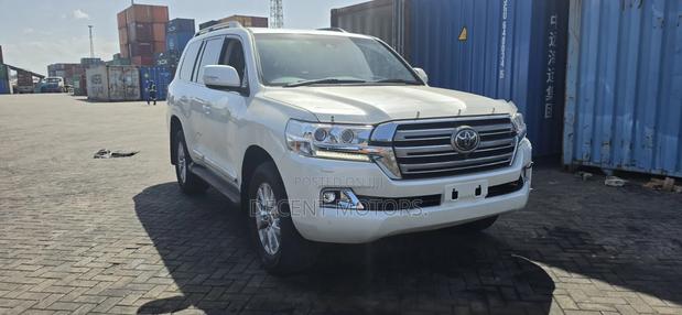 Toyota Land Cruiser 4.5 V8 TD 2020 White
