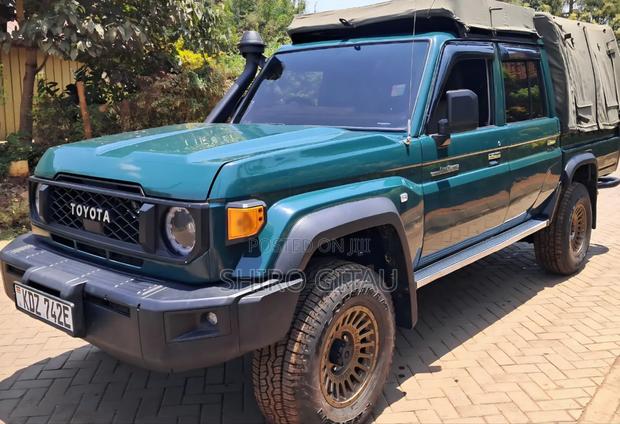 Toyota Land Cruiser 2014 Green