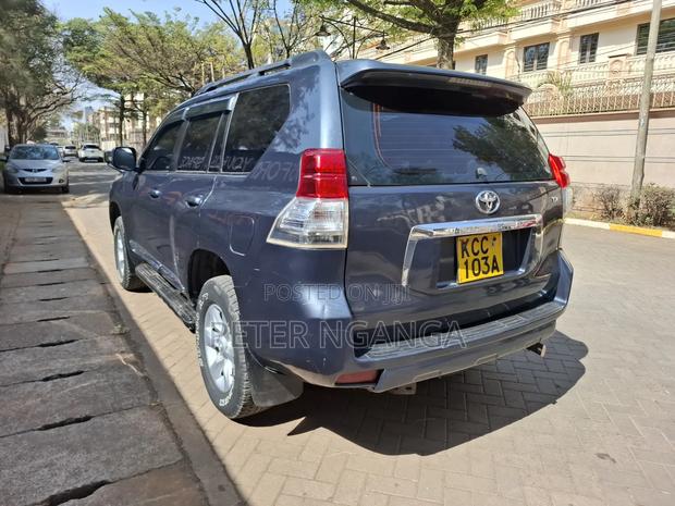 Toyota Land Cruiser Prado 2.7 i 2010 Blue