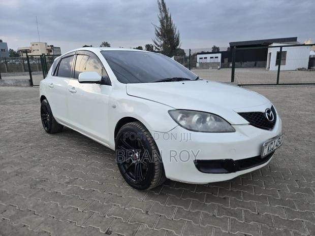 Mazda Axela 2009 White