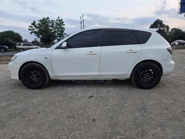 Mazda Axela 2009 White