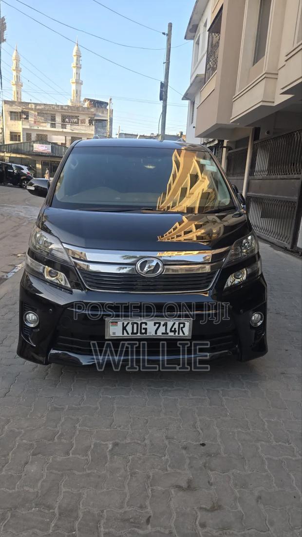 Toyota Vellfire 2015 Black