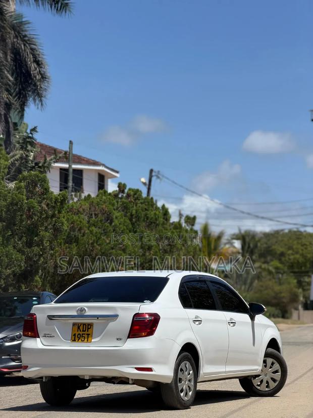 Toyota Axio 1.5 G 2WD 2017 Pearl