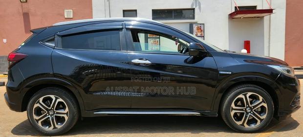 Honda Vezel 1.5 Hybrid 2WD 2018 Black