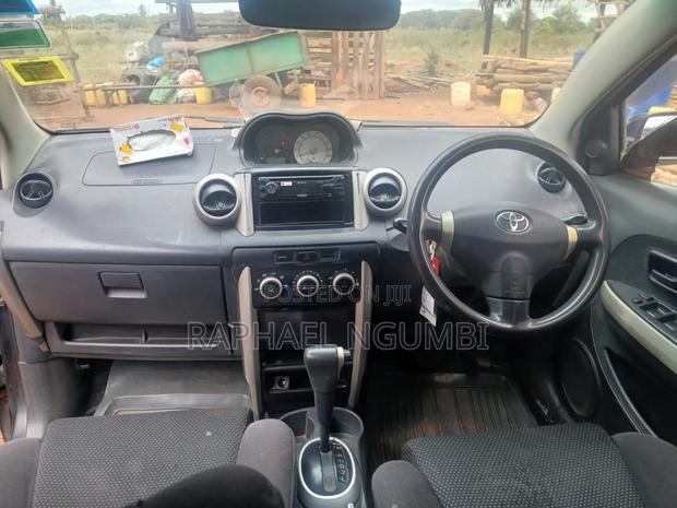Toyota IST 2006 Black