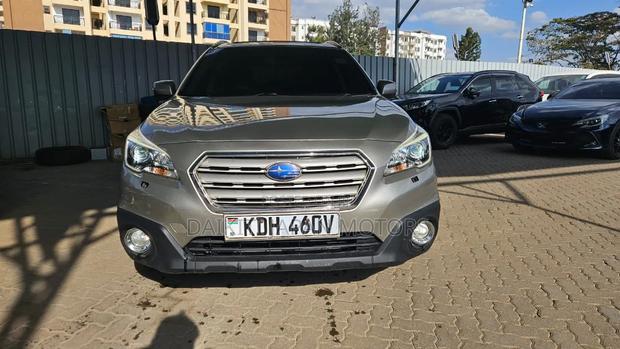 Subaru Outback 2.5i 4dr Wagon AWD (2.5L 4cyl CVT) 2015 Gold