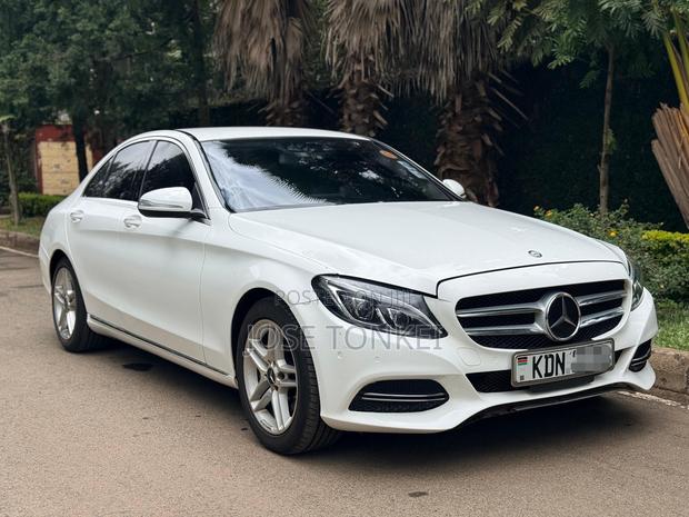 Mercedes-Benz C200 2014 White